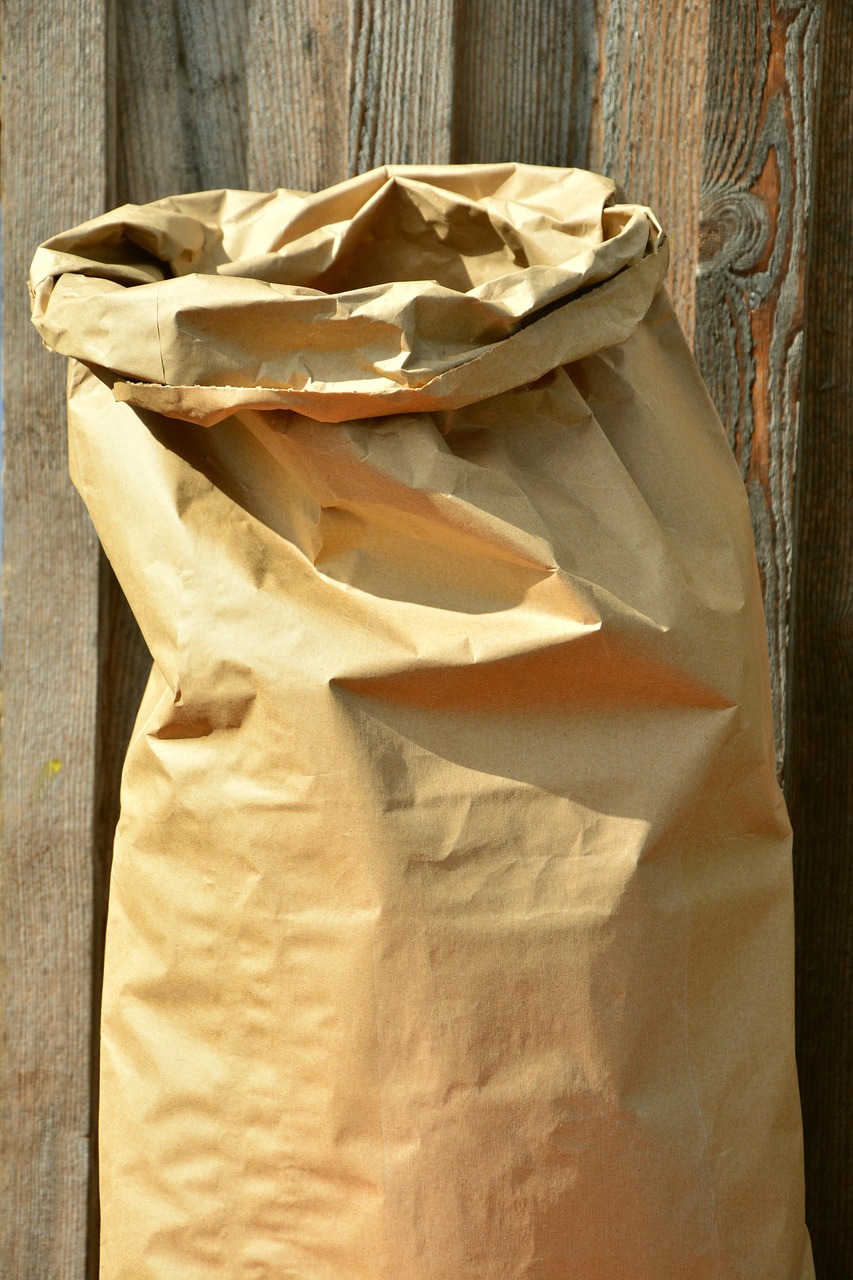 bag, paper bag, sack of grain, wrap up, copy space, paper bag, paper bag, paper bag, paper bag, paper bag